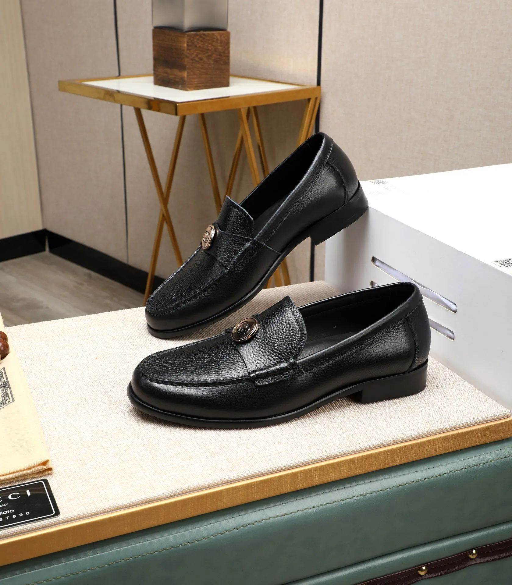 Men's shoes 💰500 📛📛 Original version (water-dyed cow lining) GUCCI official website formal shoes 🌀 Italian 🇮🇹 imported cowhide ➕ top imported water-dyed cowhide lining 💋 fine handmade original bottom, the real thing looks better when photographed in person Standard size 38-44 (45 46 customized)